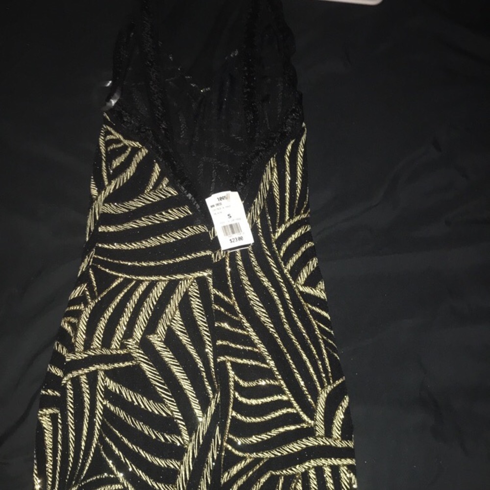 Dress - Picture 3 of 6